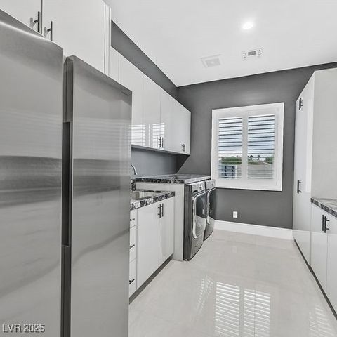 5400 Mello Avenue, Las Vegas, NV 89131