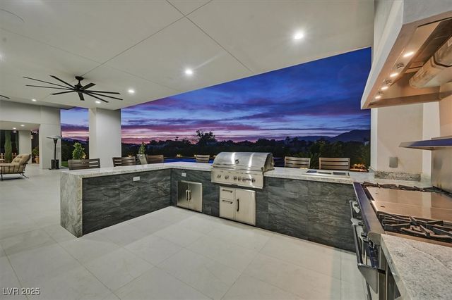 5400 Mello Avenue, Las Vegas, NV 89131