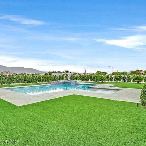 5400 Mello Avenue, Las Vegas, NV 89131