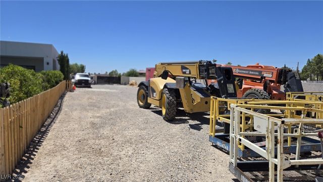 5400 Mello Avenue, Las Vegas, NV 89131