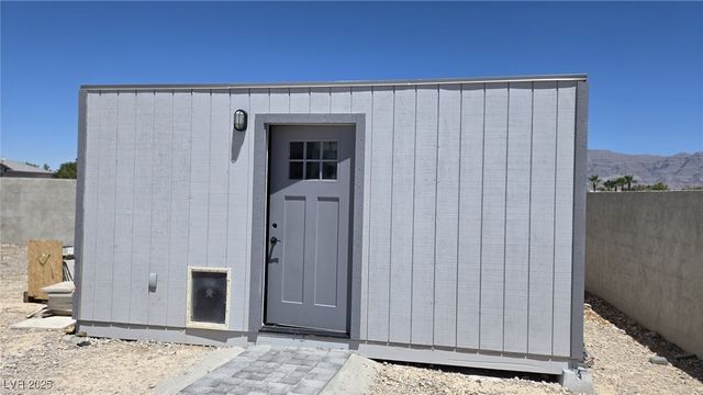 5400 Mello Avenue, Las Vegas, NV 89131