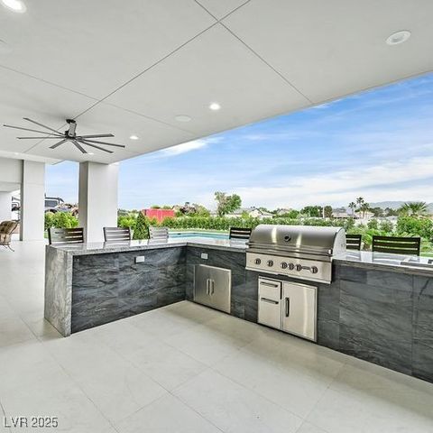 5400 Mello Avenue, Las Vegas, NV 89131