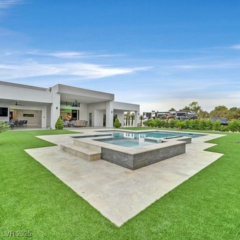 5400 Mello Avenue, Las Vegas, NV 89131