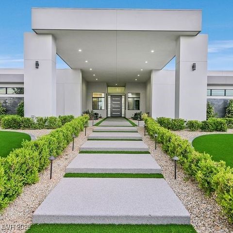 5400 Mello Avenue, Las Vegas, NV 89131