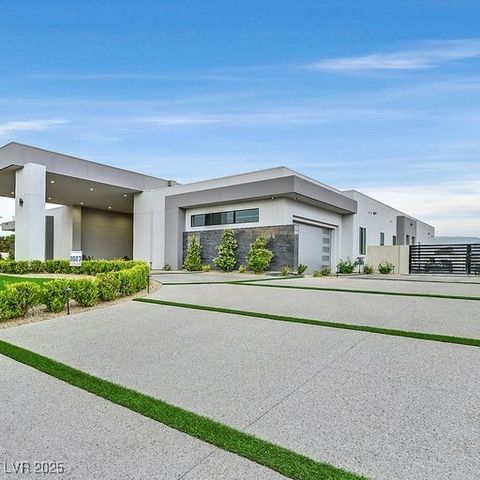 5400 Mello Avenue, Las Vegas, NV 89131