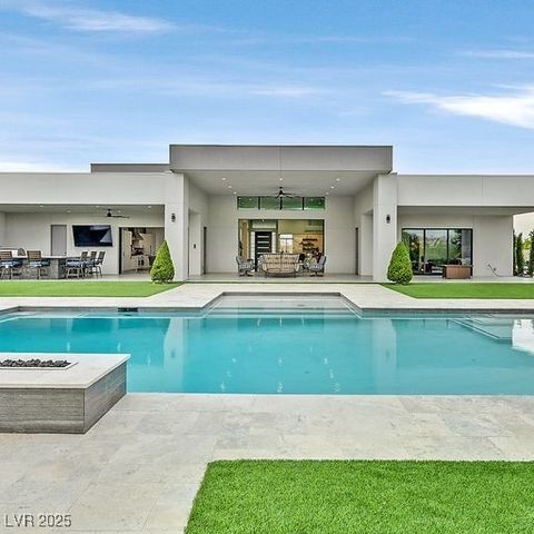 5400 Mello Avenue, Las Vegas, NV 89131