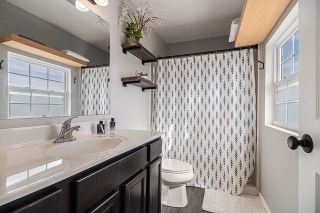 4893 Shadow Creek Drive, Hudsonville, MI 49426