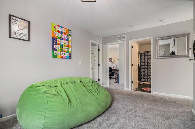 4893 Shadow Creek Drive, Hudsonville, MI 49426