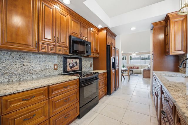 2319 Saratoga Bay Drive, West Palm Beach, FL 33409