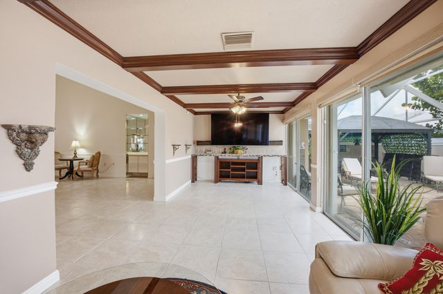 2319 Saratoga Bay Drive, West Palm Beach, FL 33409
