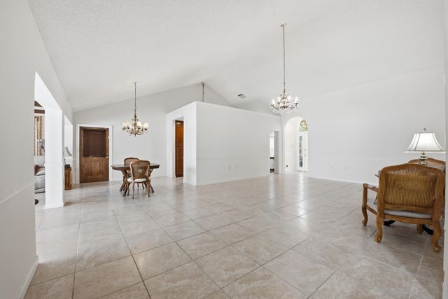 2319 Saratoga Bay Drive, West Palm Beach, FL 33409