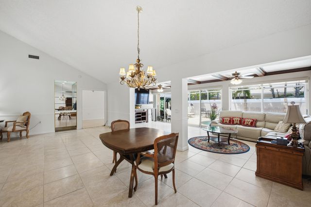 2319 Saratoga Bay Drive, West Palm Beach, FL 33409