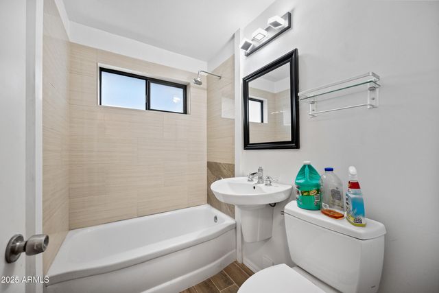 1014 E ORANGE Drive, Phoenix, AZ 85014