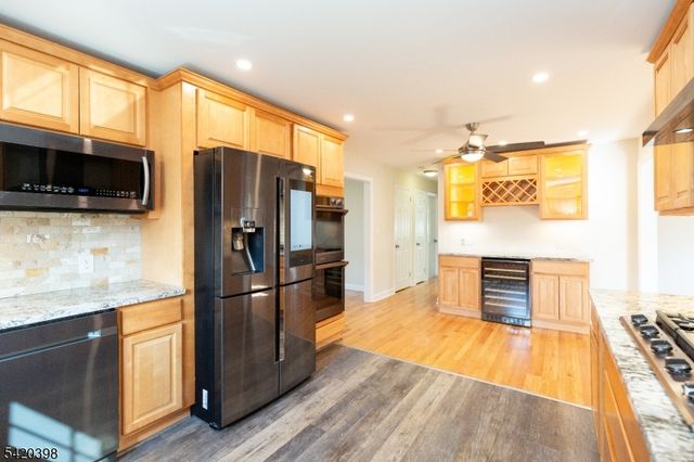 1605 Windrew Ave, South Plainfield Boro, NJ 07080