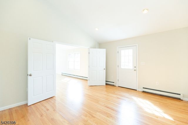 1605 Windrew Ave, South Plainfield Boro, NJ 07080