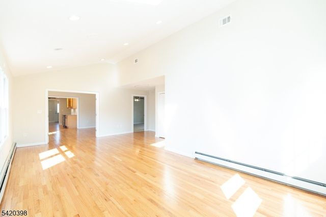 1605 Windrew Ave, South Plainfield Boro, NJ 07080