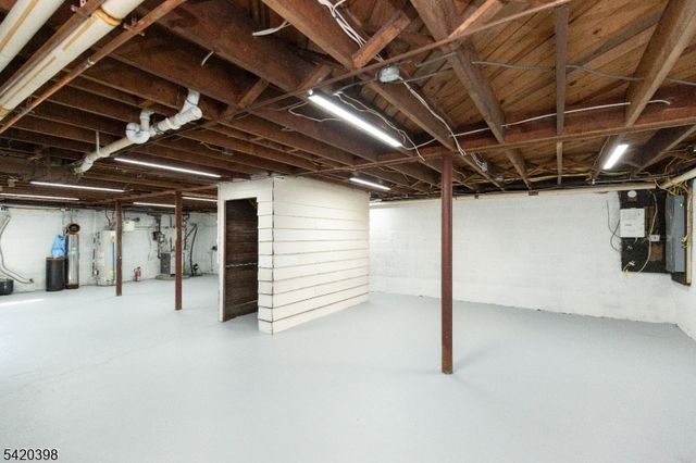 1605 Windrew Ave, South Plainfield Boro, NJ 07080