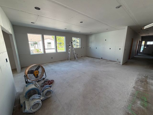 17628 E ALKI Ave, Spokane Valley, WA 99016