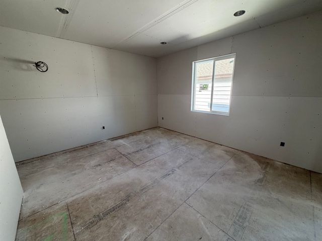 17628 E ALKI Ave, Spokane Valley, WA 99016