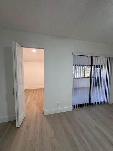 544 Shady Pine Way A, Greenacres, FL 33415