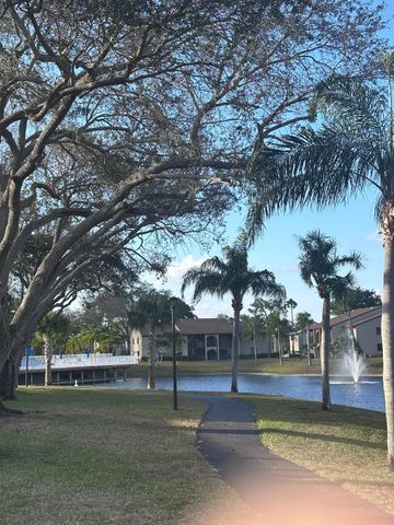 544 Shady Pine Way A, Greenacres, FL 33415