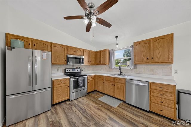 29 Rawhide Court, Warrenton, MO 63383
