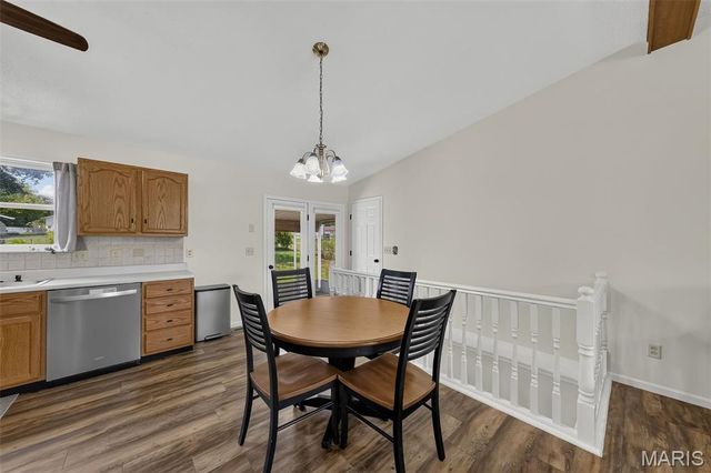 29 Rawhide Court, Warrenton, MO 63383