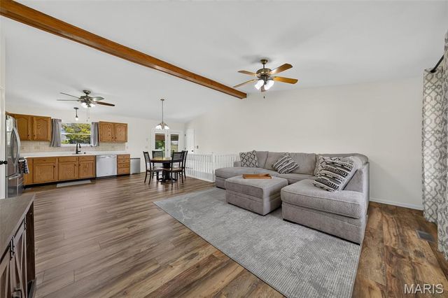 29 Rawhide Court, Warrenton, MO 63383