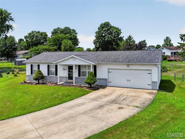 29 Rawhide Court, Warrenton, MO 63383