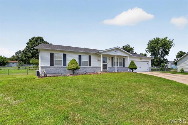 29 Rawhide Court, Warrenton, MO 63383