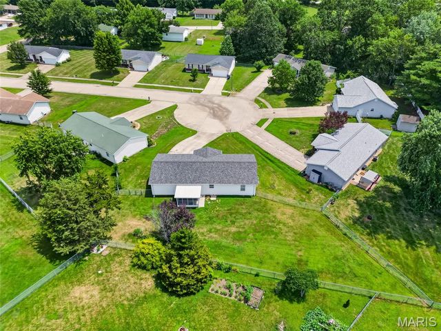 29 Rawhide Court, Warrenton, MO 63383