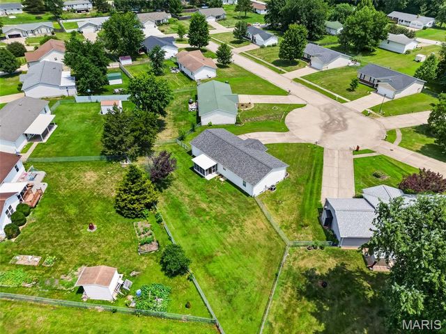 29 Rawhide Court, Warrenton, MO 63383