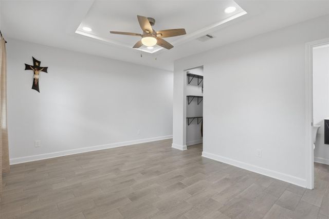 7027 Kingsway Drive, Houston, TX 77087