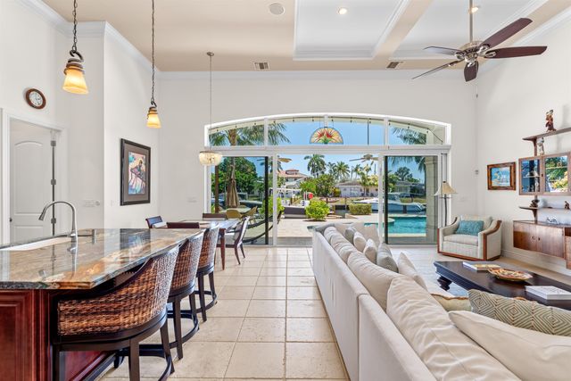 2760 NE 51st Street, Lighthouse Point, FL 33064