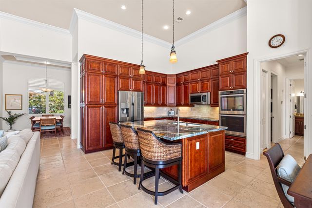 2760 NE 51st Street, Lighthouse Point, FL 33064