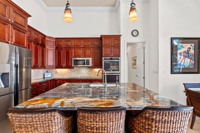 2760 NE 51st Street, Lighthouse Point, FL 33064