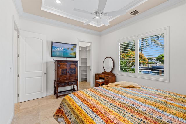 2760 NE 51st Street, Lighthouse Point, FL 33064