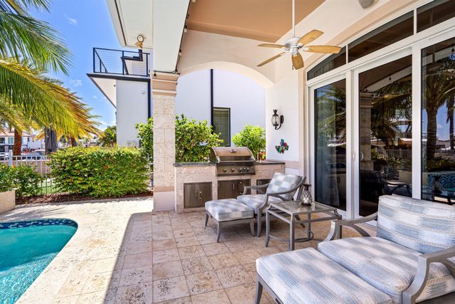 2760 NE 51st Street, Lighthouse Point, FL 33064