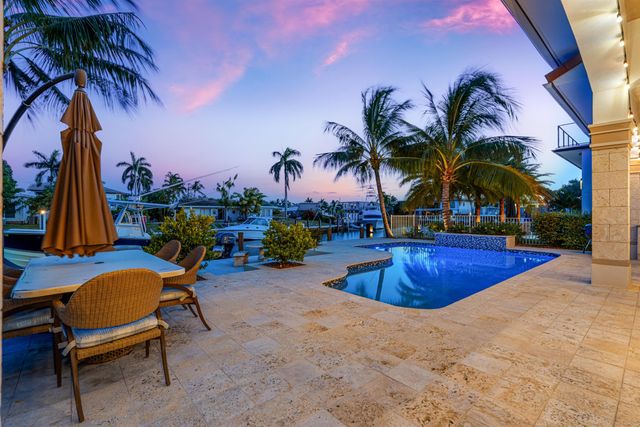 2760 NE 51st Street, Lighthouse Point, FL 33064