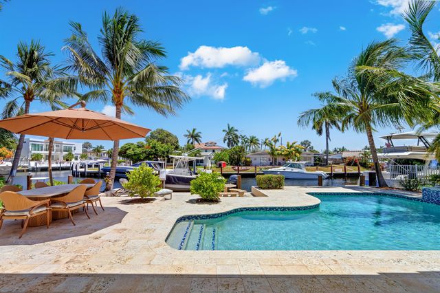 2760 NE 51st Street, Lighthouse Point, FL 33064