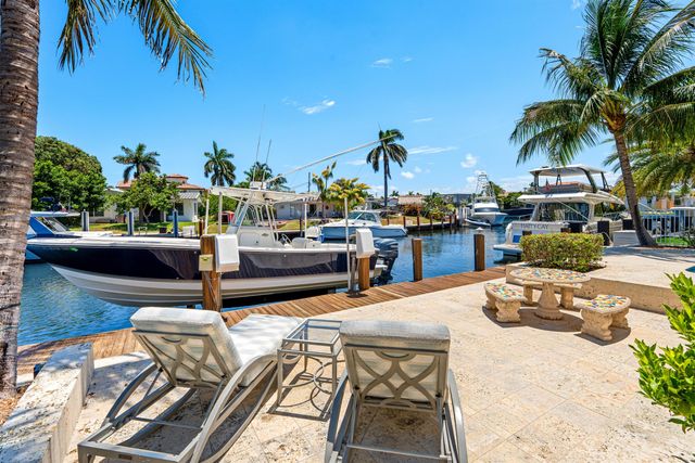 2760 NE 51st Street, Lighthouse Point, FL 33064