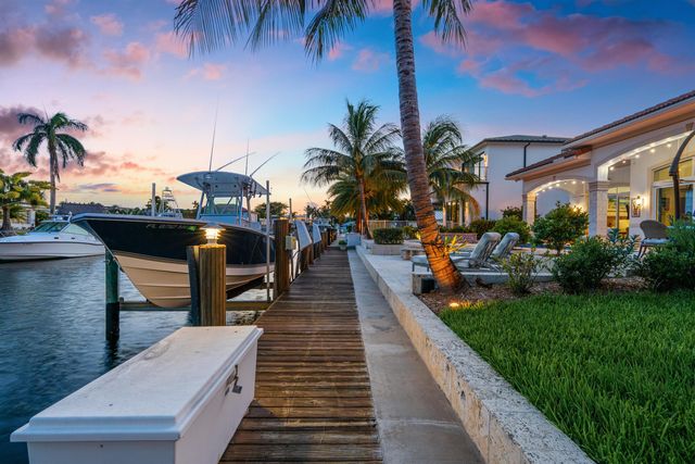 2760 NE 51st Street, Lighthouse Point, FL 33064