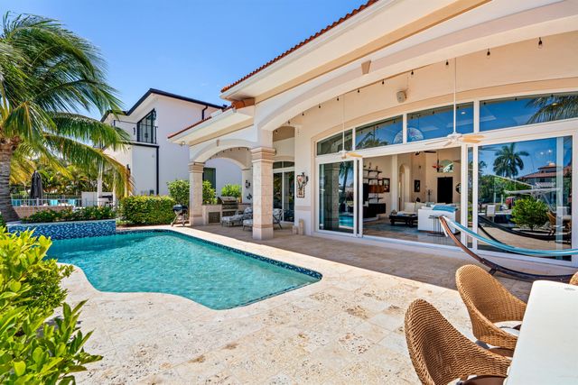 2760 NE 51st Street, Lighthouse Point, FL 33064
