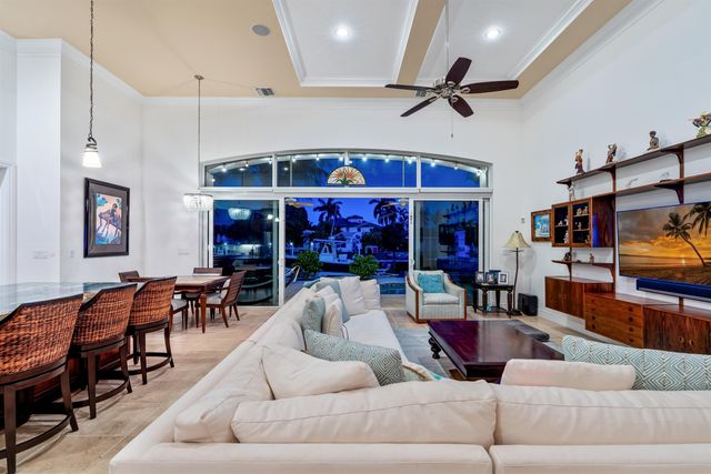 2760 NE 51st Street, Lighthouse Point, FL 33064