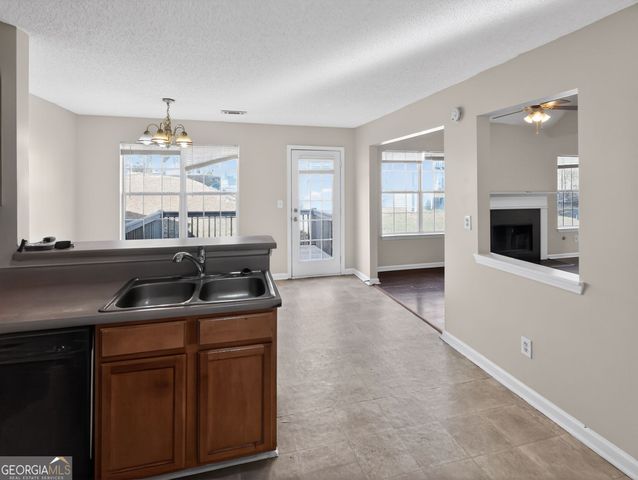 3596 Oakshire Way SE, Atlanta, GA 30354