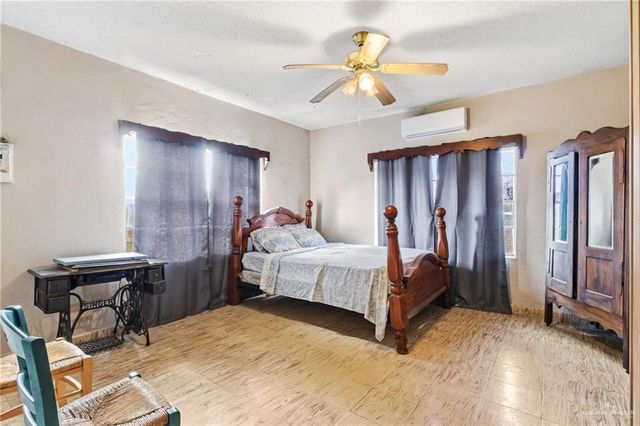 2204 Newport Avenue, Mcallen, TX 78501