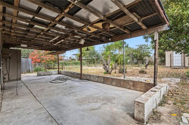 2204 Newport Avenue, Mcallen, TX 78501