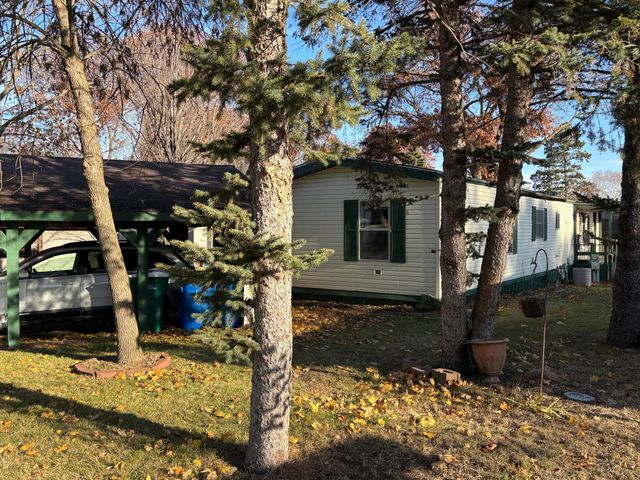 2130 White Pine Drive, Cambridge, MN 55008