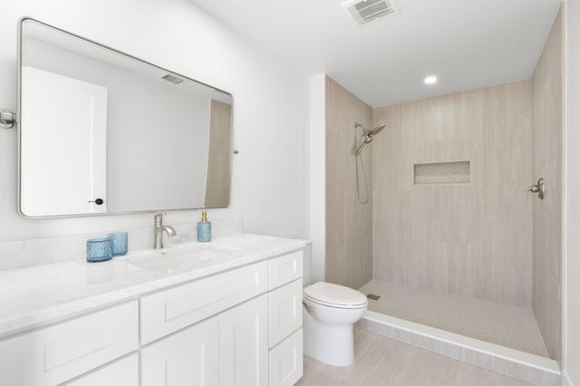 381 NE 43rd Court, Oakland Park, FL 33334
