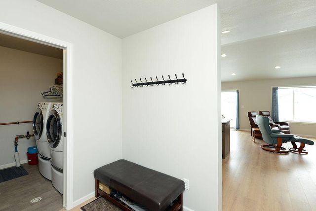 7903 BUCKTHORN Avenue, Horace, ND 58047